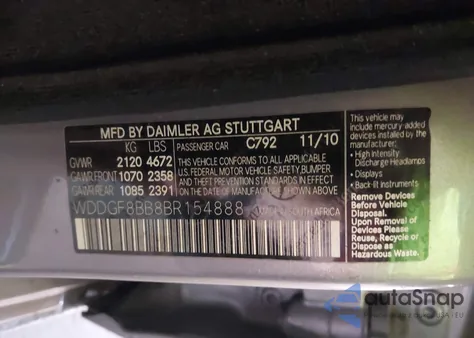 2011 Mercedes-Benz C 300 Luxury 4Matic/Sport 4Matic z USA, uszkodzony, nr VIN WDDGF8BB8BR154888